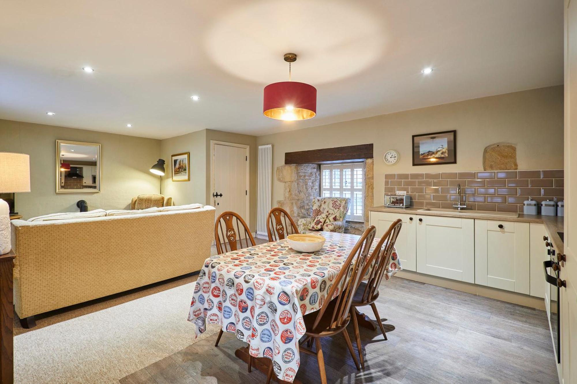 Host & Stay - Tithe Barn Cottages Easington Room photo